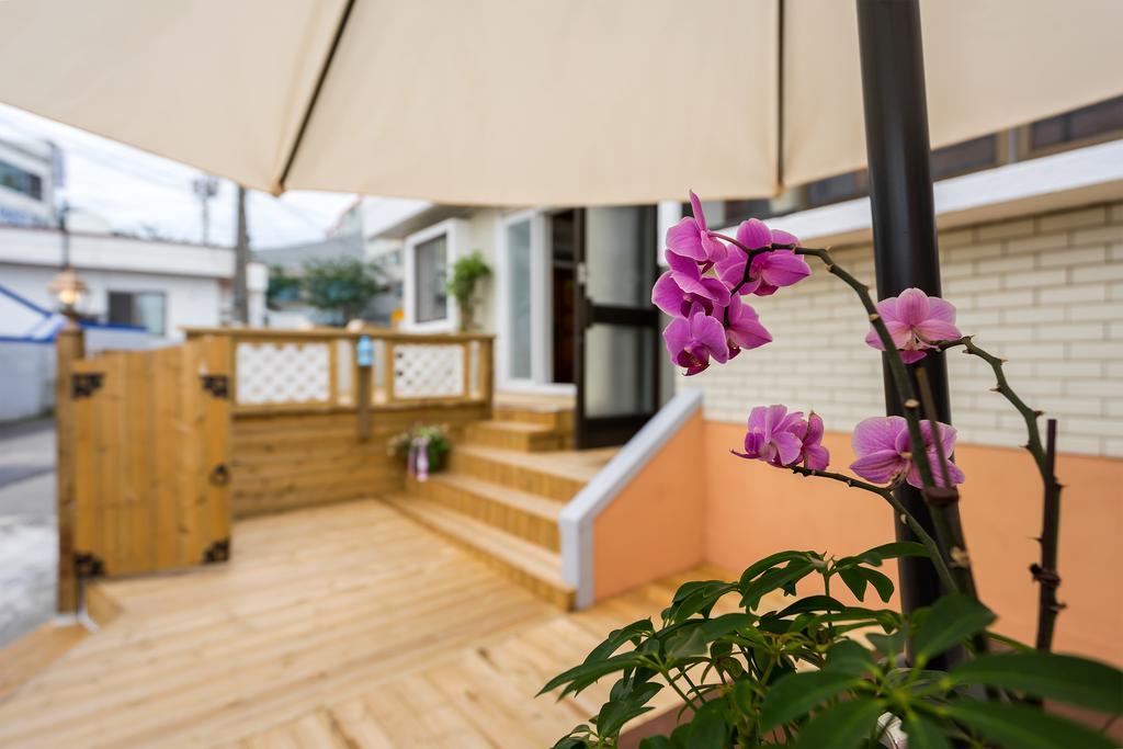 Yours Guesthouse In Tongyeong Exterior photo
